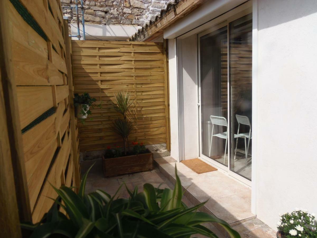 Apartament Joli Mazet Entre Montpellier Et Nimes Aimargues Zewnętrze zdjęcie